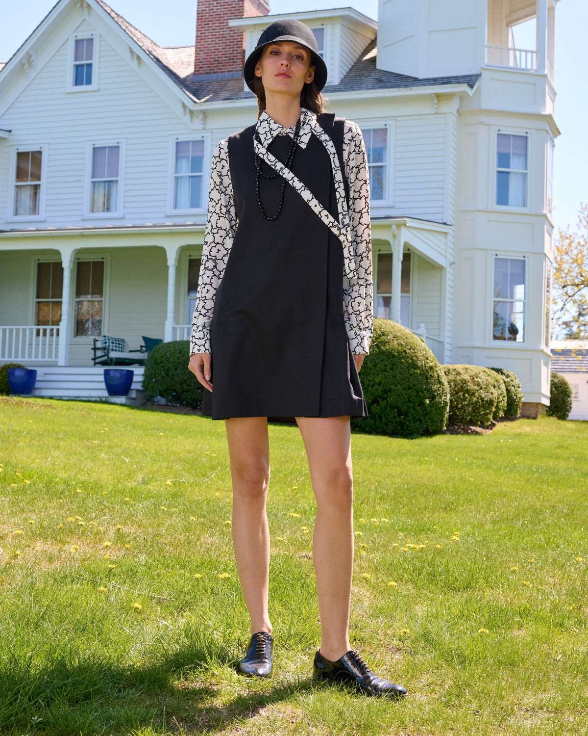 Holiday 2025 - Look 9 Modal