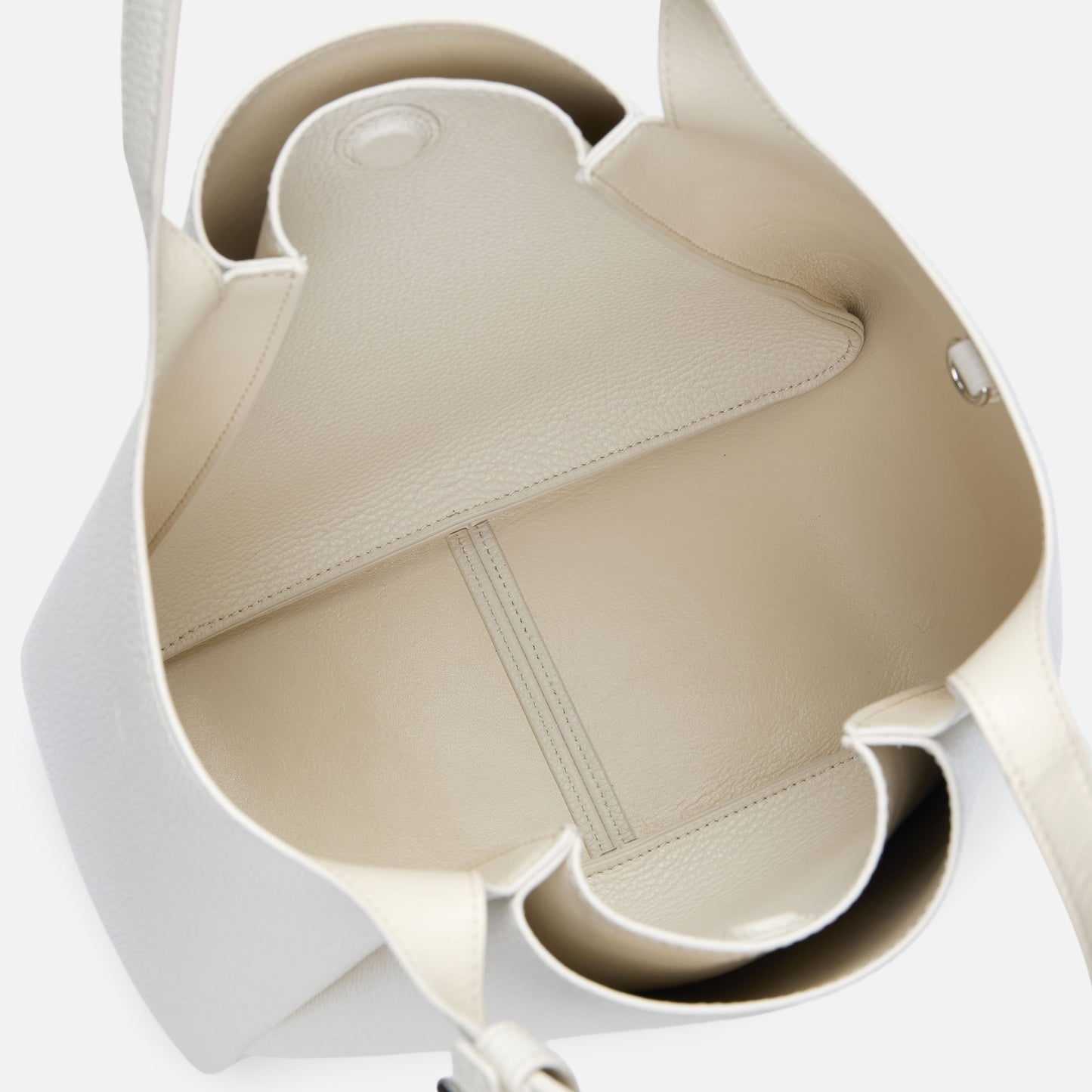 The Trapeze Bucket 28