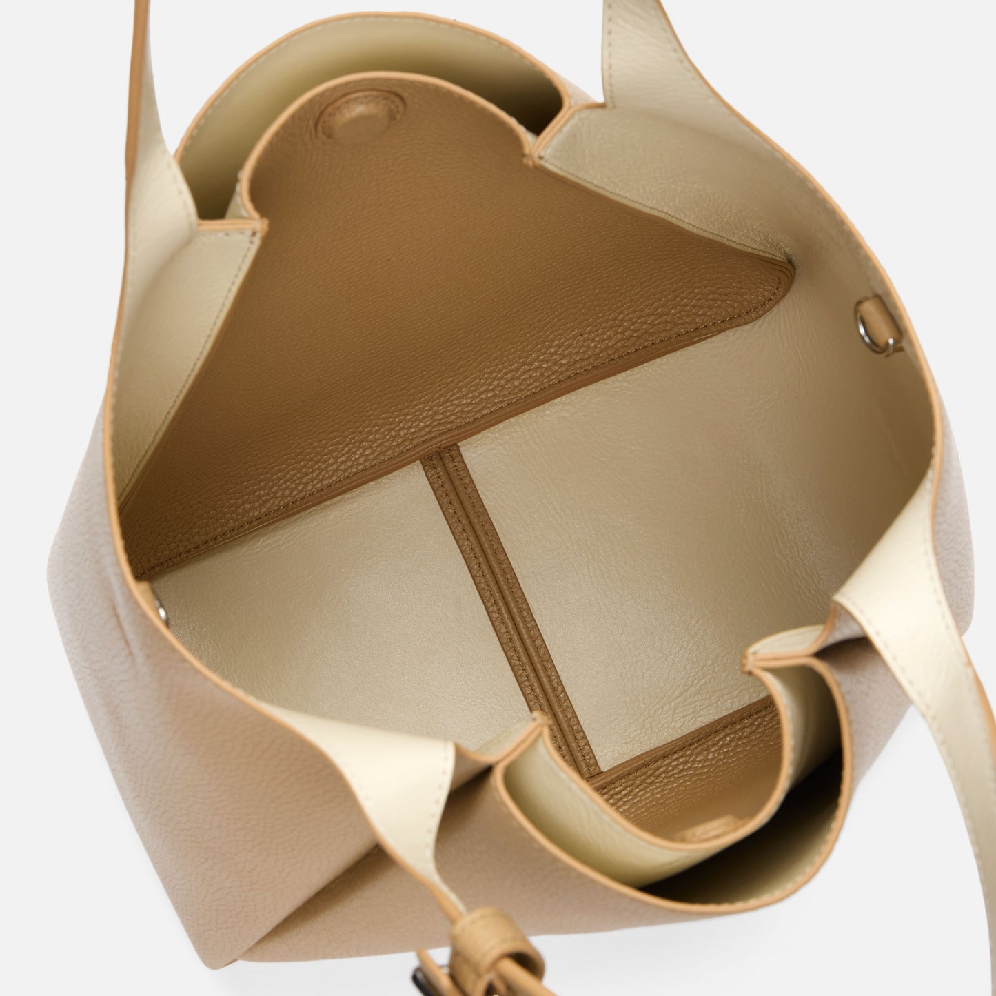 The Trapeze Bucket 28