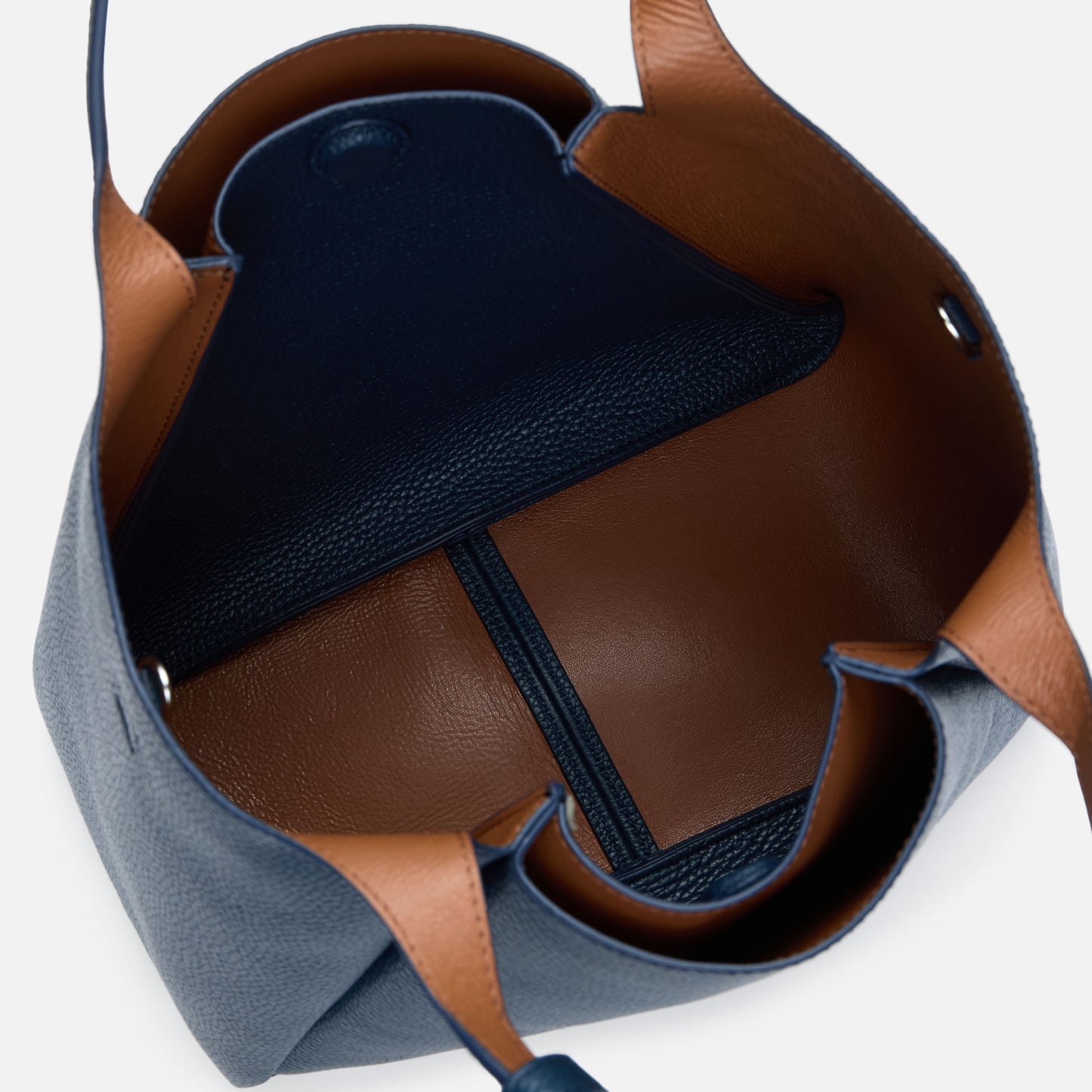 The Trapeze Bucket 28