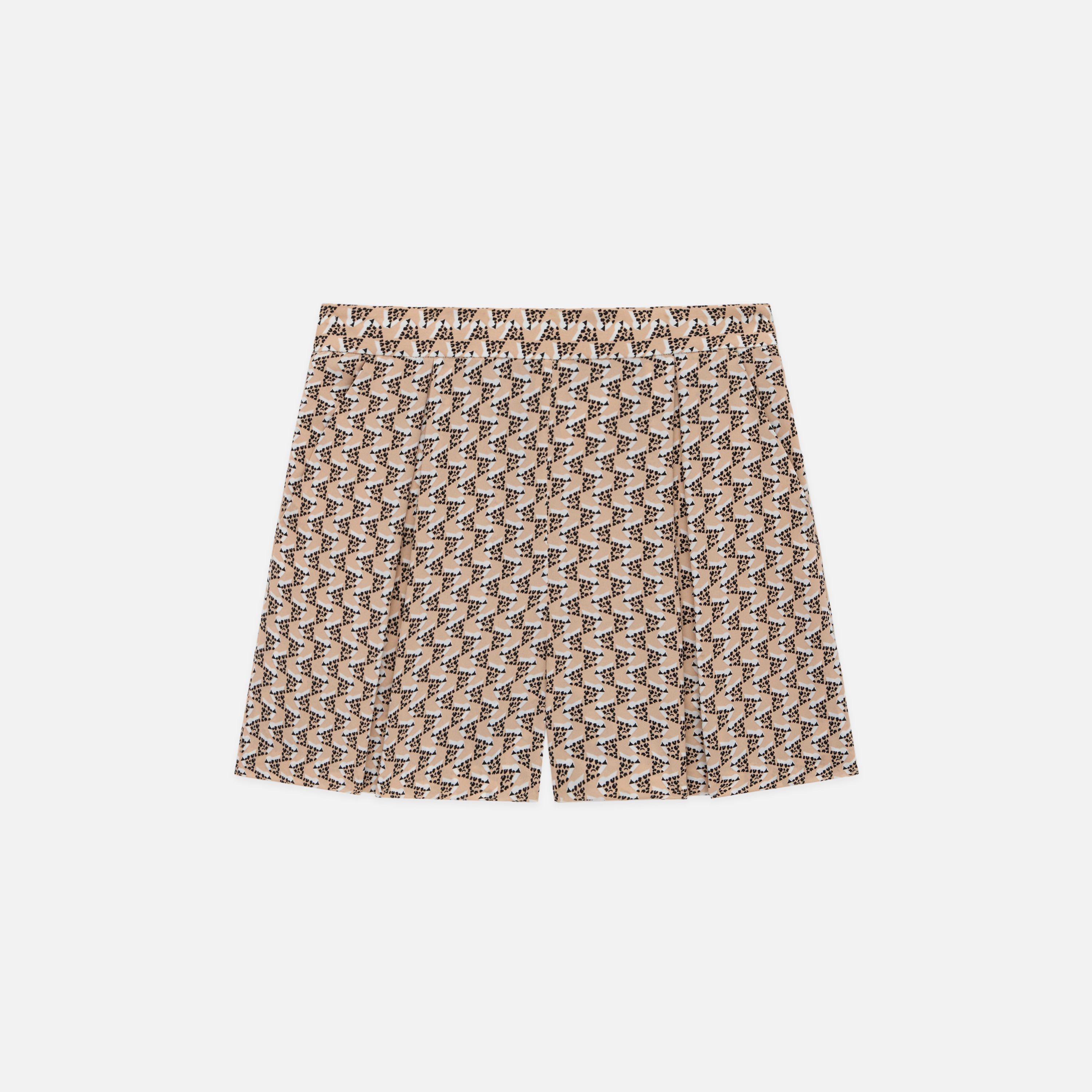 The Ivy Short